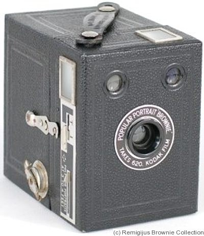 Kodak Eastman: Popular Portrait Brownie camera