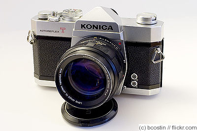 Konishiroku (Konica): Konica Autoreflex T(2) camera