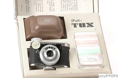 Kunik Walter: Peti-tux (presentation, chrome) camera