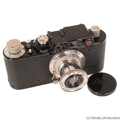 Leitz: Leica II (Mod D) ’Royal Navy’ camera