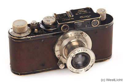 Leitz: Leica II (Mod D) (black, calfskin) camera