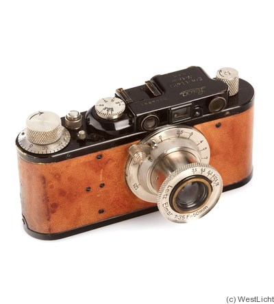 Leitz: Leica II (Mod D) (early I A upgraded, calfskin) camera