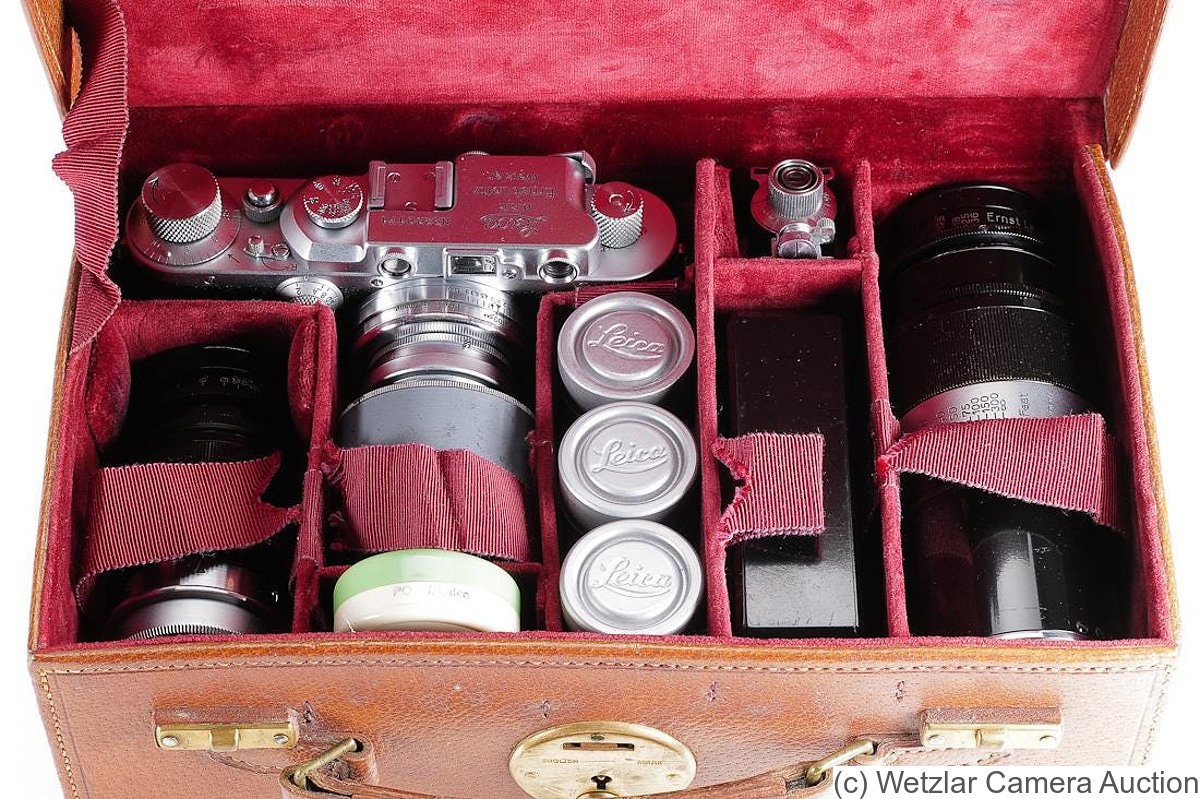 Leitz: Leica IIIa (Mod G) outfit camera