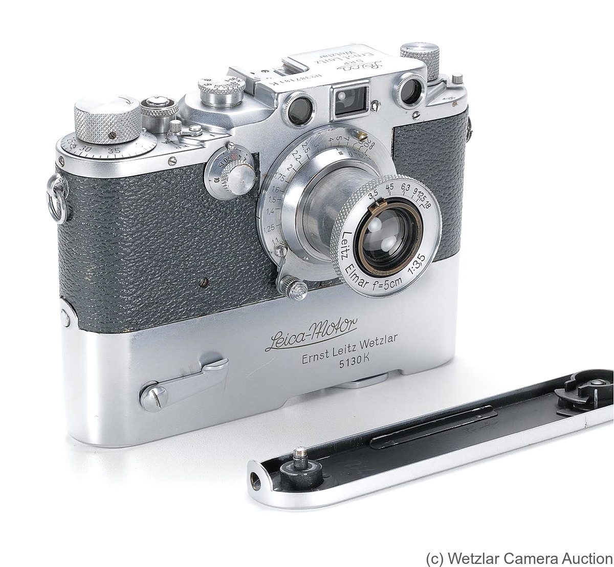 Leitz: Leica IIIc K (chrome, w/MOOLY C) camera