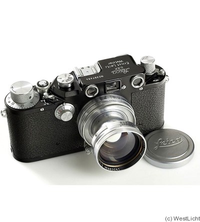 Leitz: Leica IIIc black camera