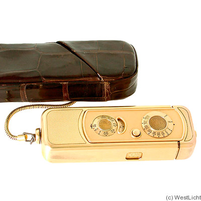 Minox: Minox IIIs (gold) camera