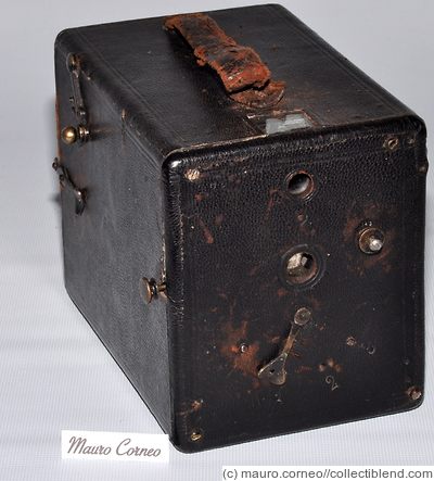 Murer & Duroni: Newness Express (8x8) camera