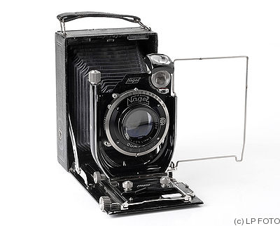 Nagel Dr. August: Recomar No.33 (Elmar) camera