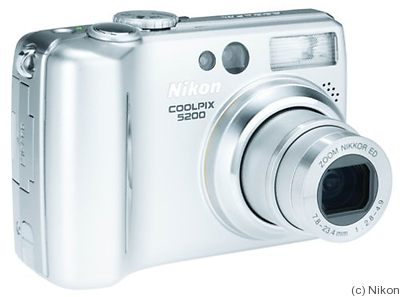 Nikon: Coolpix 5200 camera
