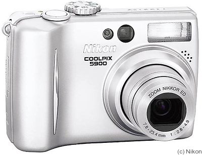 Nikon: Coolpix 5900 camera