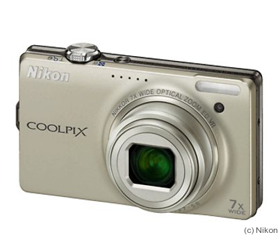 Nikon: Coolpix S6000 camera