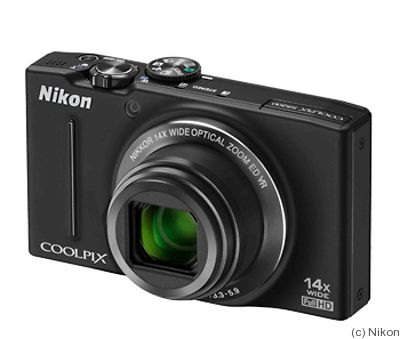 Nikon: Coolpix S8200 camera