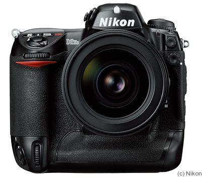 Nikon: D2Hs camera