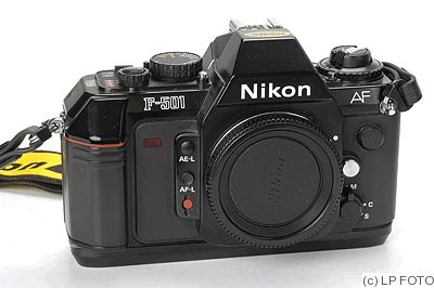 Nikon: Nikon F-501 camera