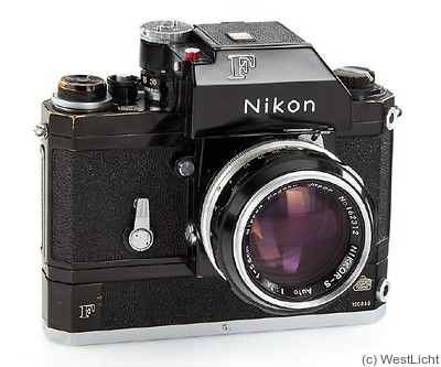 Nikon: Nikon F Photomic T (black, red dot, F-36) camera