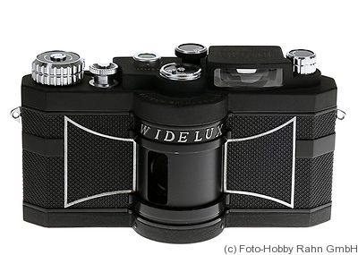 Panon Camera Co: Widelux F6B camera