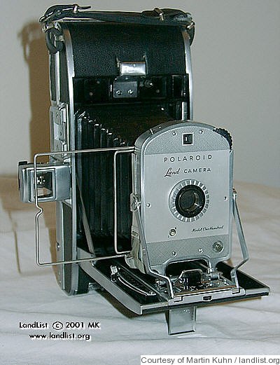 Polaroid: Polaroid 100 (rollfilm) camera