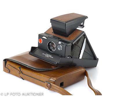 Polaroid: SX-70 Alpha camera