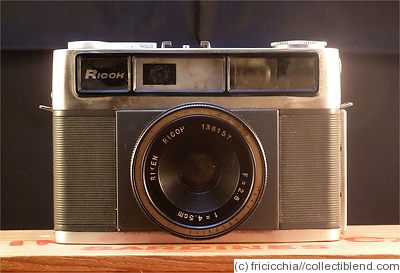 Riken: Ricoh 300S camera