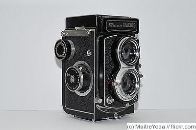 Riken: Ricoh Diacord L camera