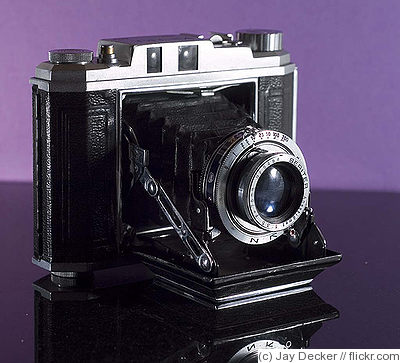 Suruga Seiki: Mihama Six Model I camera