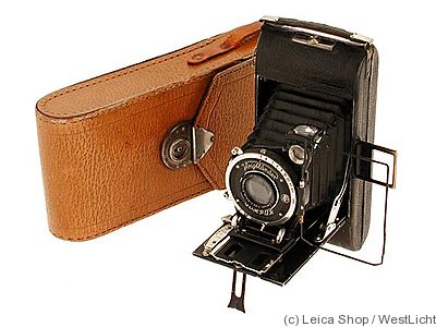 Voigtländer: RollFilm Camera camera