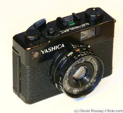 Yashica: Electro 35 MC camera