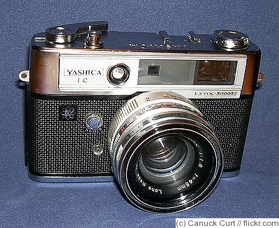 Yashica: Lynx 5000 E camera