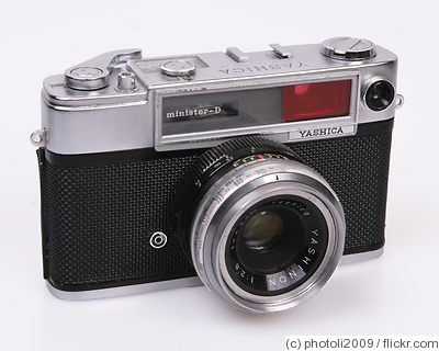 Yashica: Minister D camera
