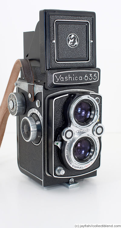 Yashica: Yashica 635 camera