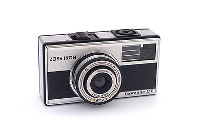 Zeiss Ikon: Ikomatic CF camera