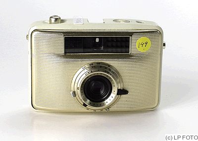 Zeiss Ikon VEB: Penti II (green/red/ivory) camera