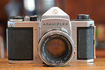 Asahi: Asahiflex H2 camera
