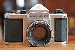 Asahi: Asahiflex H2 camera