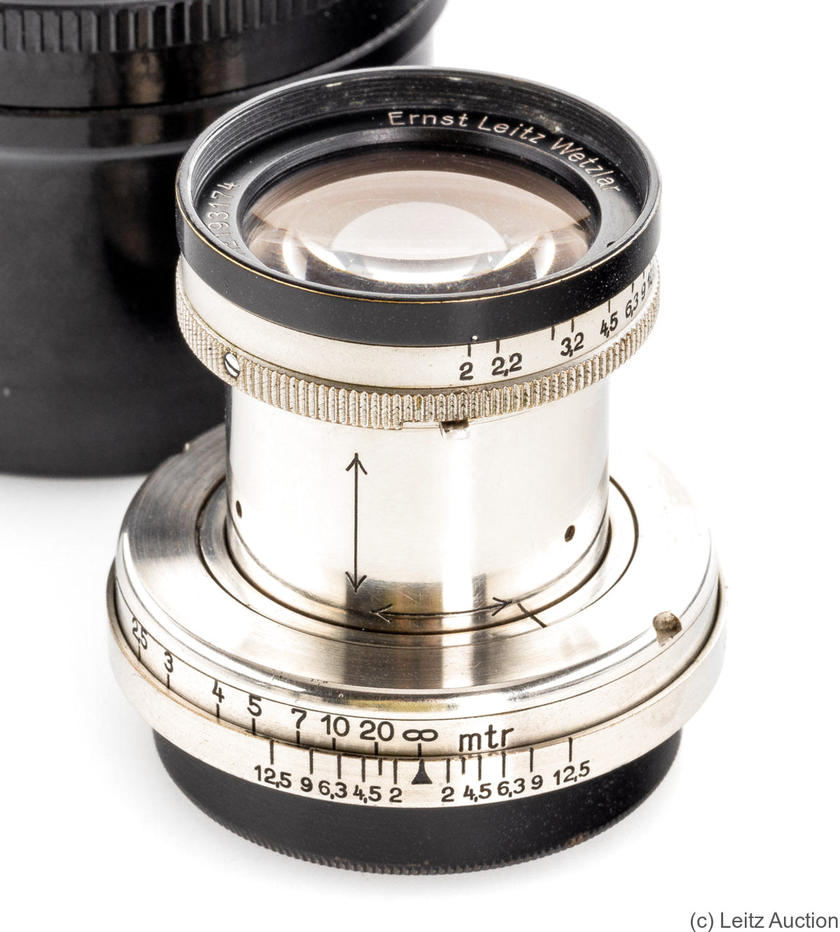 Leitz: 50mm (5cm) f2 Summar (SM, collapsible, chrome, black rim) camera