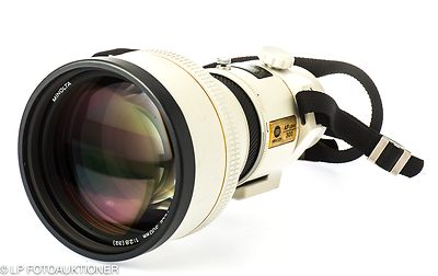 Minolta: 300mm (30cm) f2.8 Apo Tele AF camera
