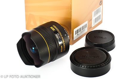 Nikon: 10.5mm (1.05cm) f2.8 Fisheye-Nikkor AF DX ED G camera