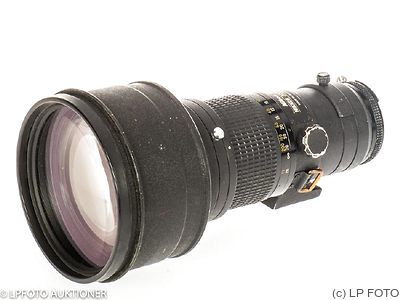 Nikon: 300mm (30cm) f2.8 Nikkor ED* (AIS) camera
