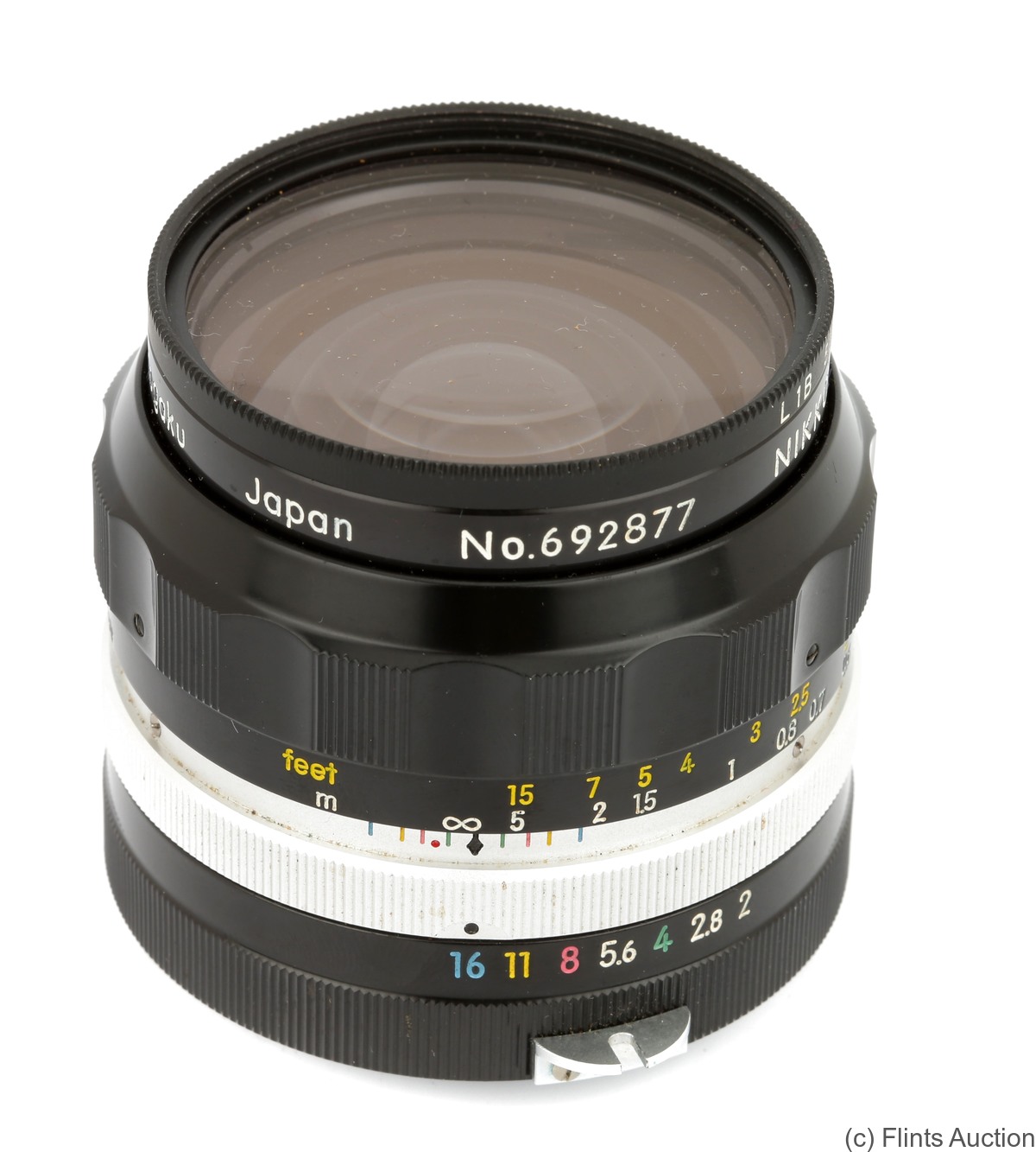 Nikon: 35mm (3.5cm) f2 Nikkor-O Auto camera