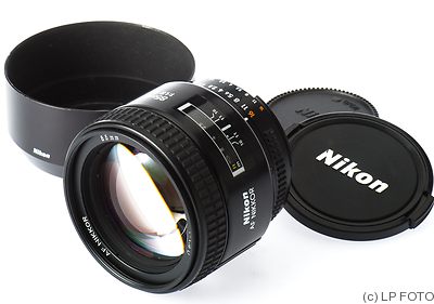 Nikon: 85mm (8.5cm) f1.8 Nikkor AF D camera